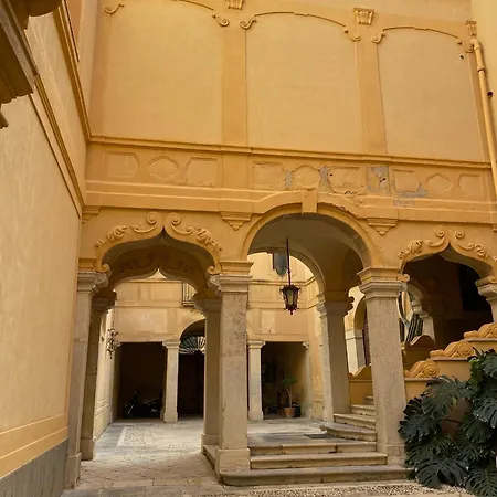 Apartment Palazzo Ferro Boutique Trapani